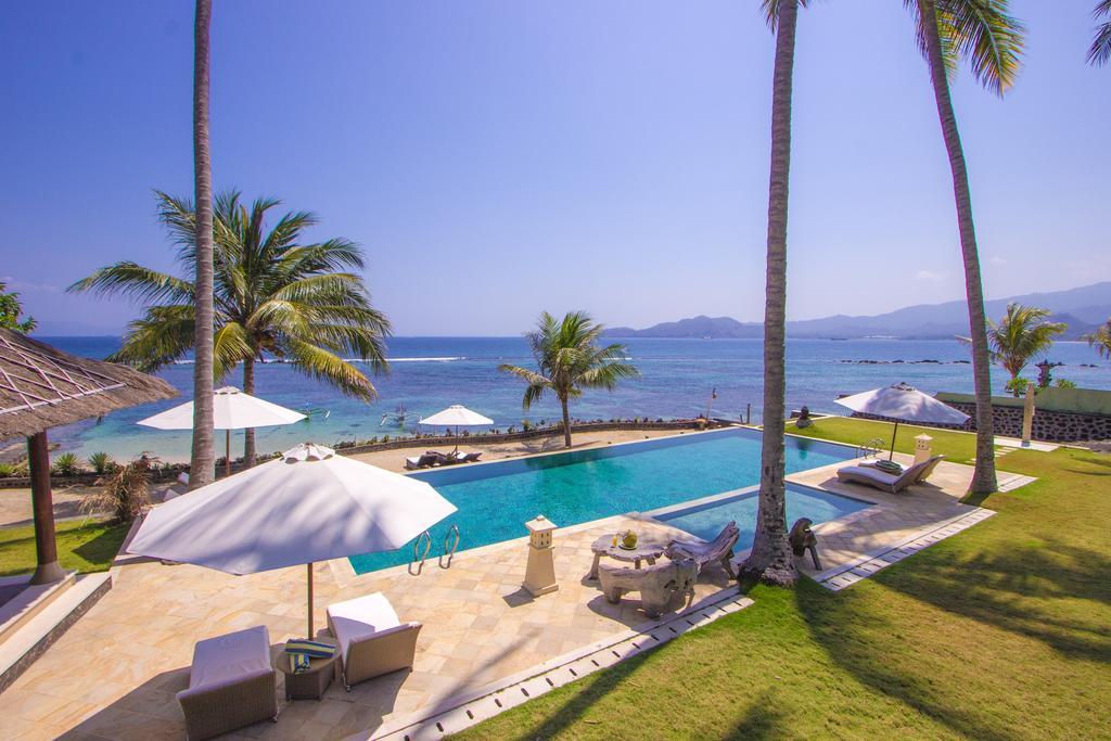 Oceanfront Citakara Sari Villas Candi Dasa  Exterior photo