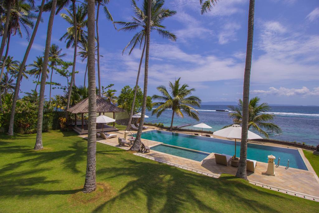 Oceanfront Citakara Sari Villas Candi Dasa  Exterior photo