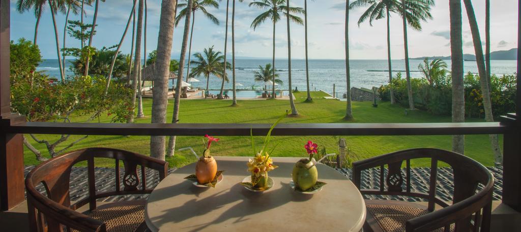Oceanfront Citakara Sari Villas Candi Dasa  Exterior photo
